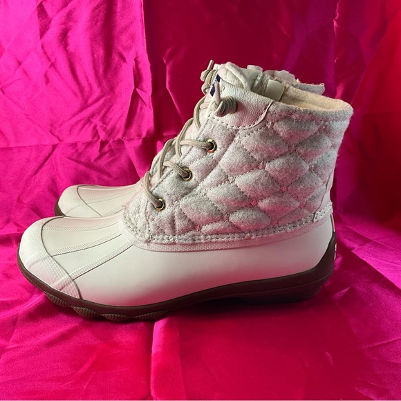 Sperry Quilted Ankle Boots in Cream and Brown - Picture 1 of 12